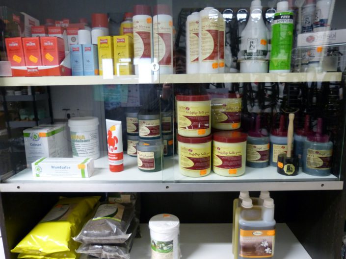 Reitzubehör bei Holzner Pferdefutter